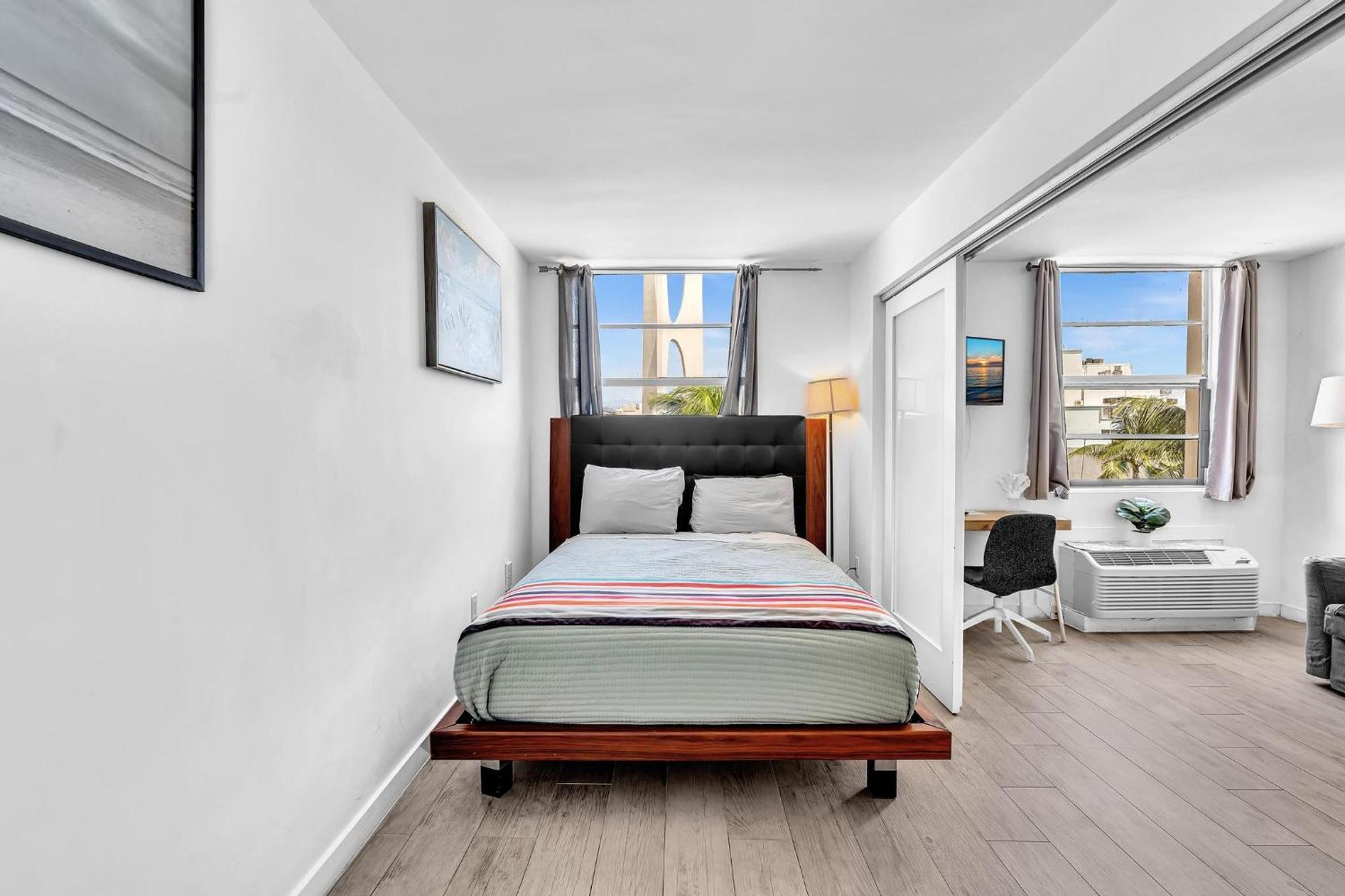 Deluxe Modern 1 Bedroom In South
