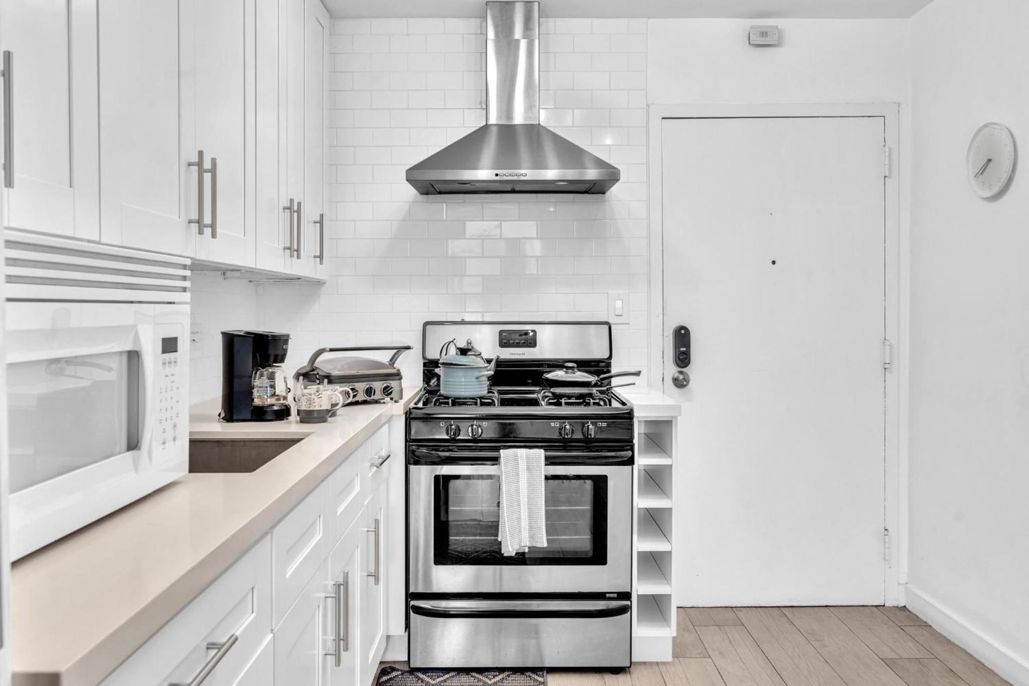 Deluxe Modern 1 Bedroom In South * Miami Beach