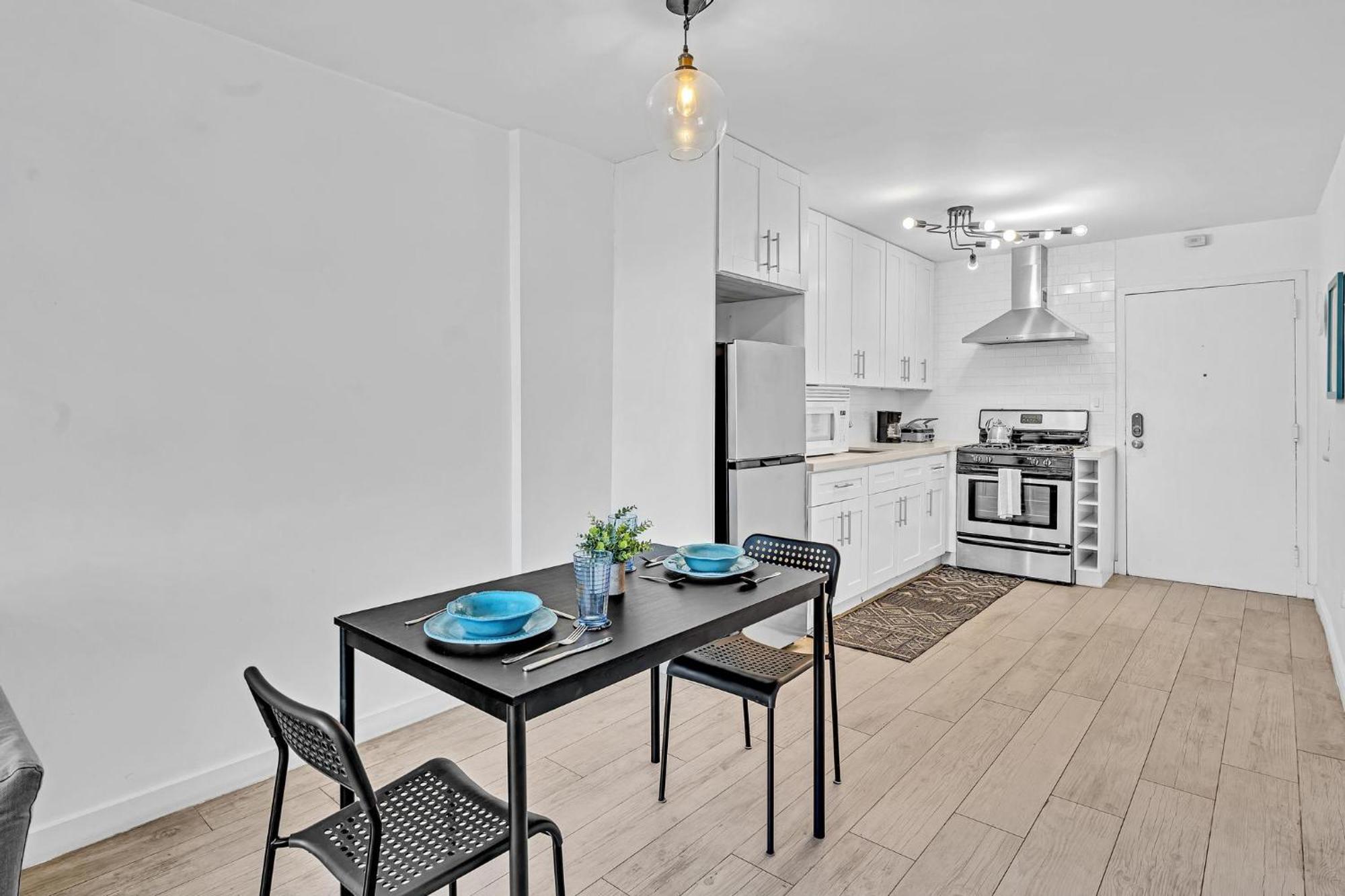 Deluxe Modern 1 Bedroom In South